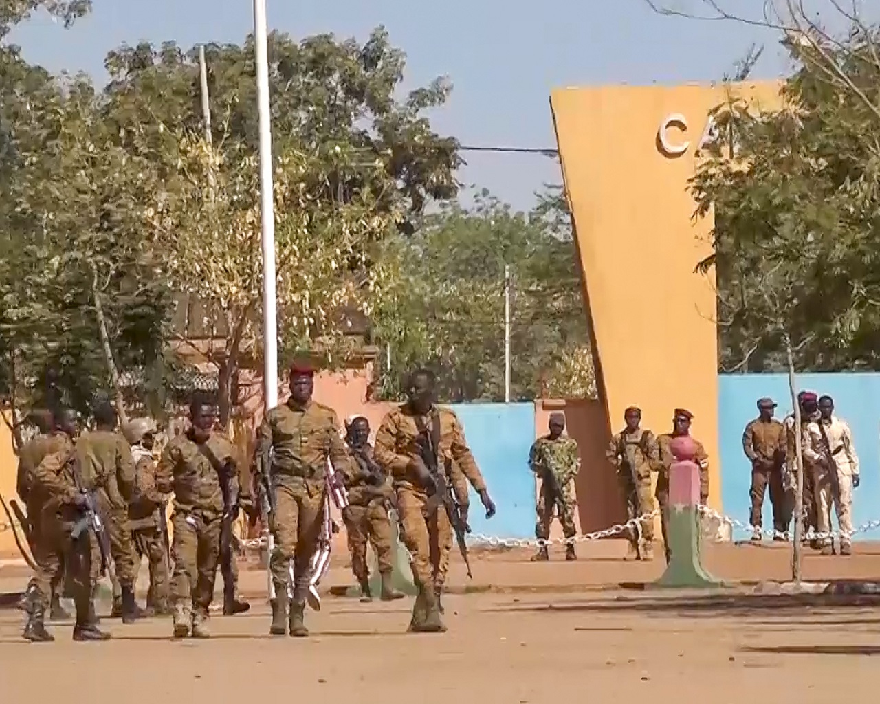 Μπουρκίνα Φάσο: Ενέδρα με θύματα 13 στρατιώτες και 2 παραστρατιωτικούς