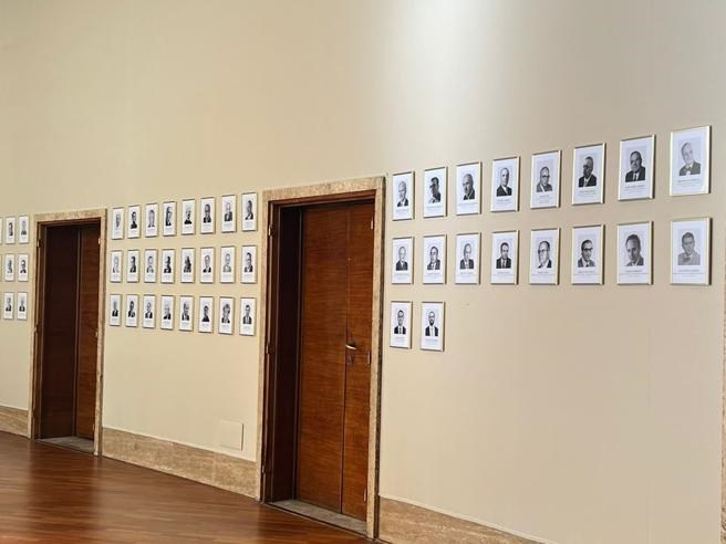 Ιταλία: Αντιδράσεις για πορτραίτο του Μουσολίνι σε πολιτιστική εκδήλωση – Για cancel culture κάνει λόγο ο νέος Πρόεδρος της Γερουσίας