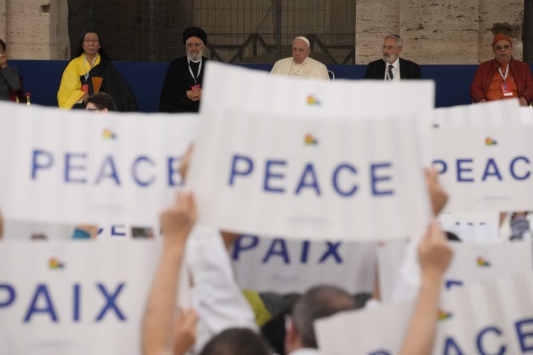 Ιταλία: Έκκληση του Πάπα στους πολιτικούς να αποφευχθεί η απειλή πυρηνικού πολέμου στην Ουκρανία