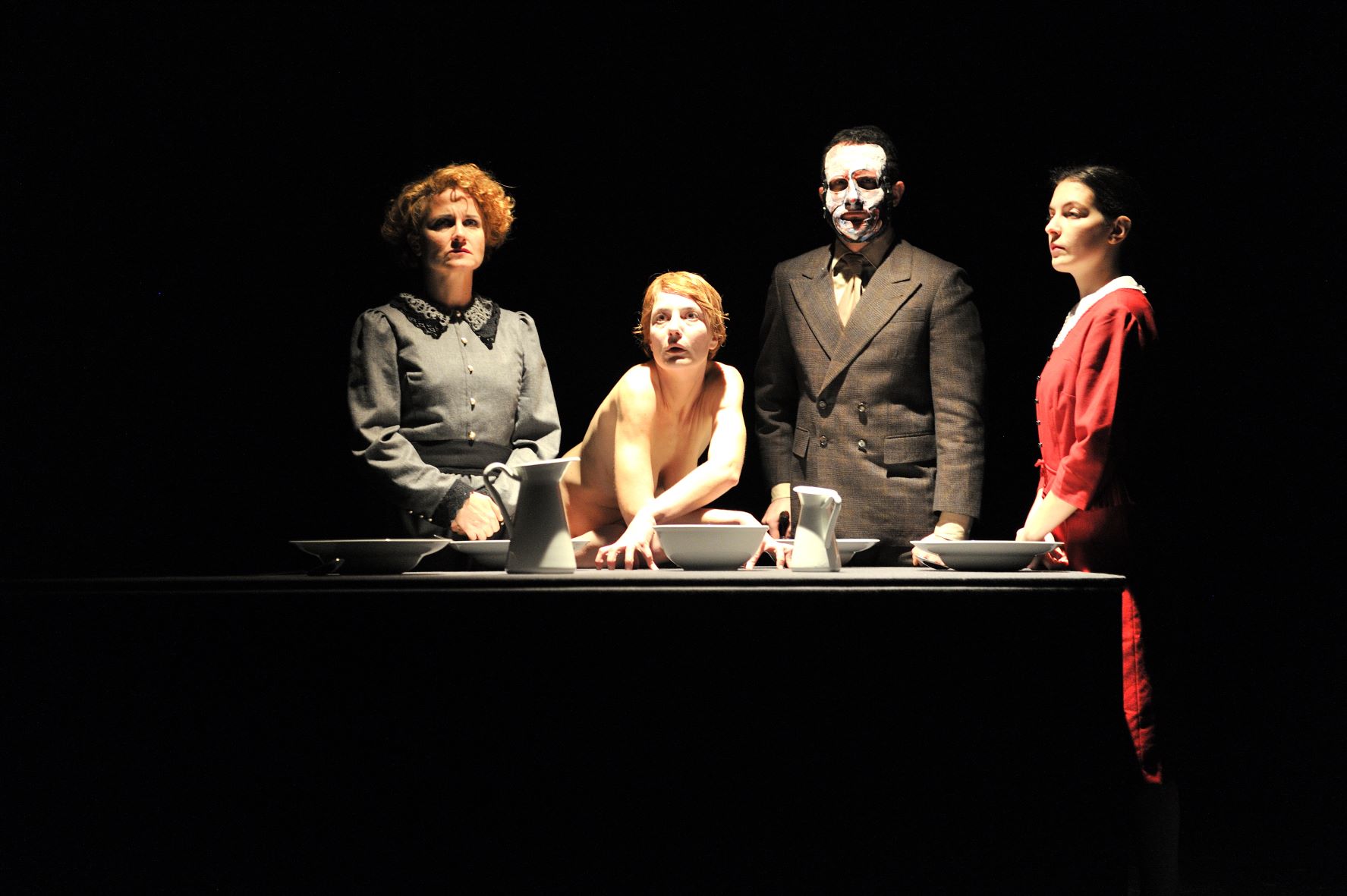 Η Μεταμόρφωση του Φραντς Κάφκα: μια πρόσκληση για αλλαγή στο Σύγχρονο Θέατρο