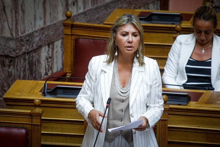 Ζ. Μακρή στο Πρώτο για υπόθεση εκφοβισμού καθηγητή ΕΠΑΛ: Το Υπουργείο είναι υπεύθυνο να ελέγχει τους εκπαιδευτικούς- Εκείνοι είναι που ασχολούνται με τα παιδιά μας (audio)