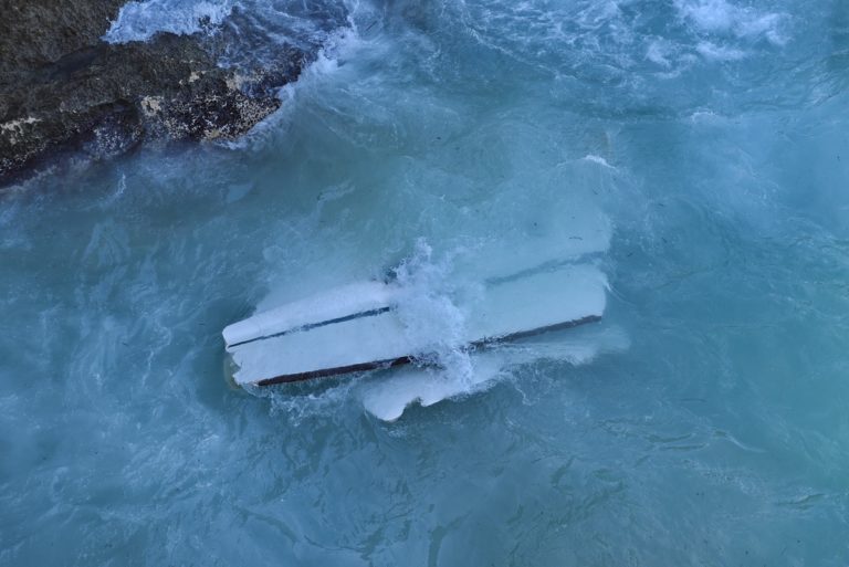 Συγκλονιστικές εικόνες από το ναυάγιο στα Κύθηρα περιγράφει στο Πρώτο ο ήρωας με τον γερανό- Η παρέμβαση του Γ. Πλακιωτάκη (audio)