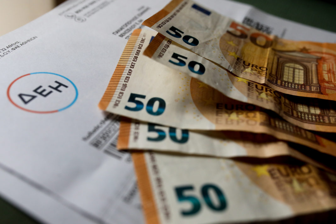 ΔΕΗ: Νέες διευκολύνσεις πληρωμών με δόσεις για οφειλές από 500 έως 3.000 ευρώ