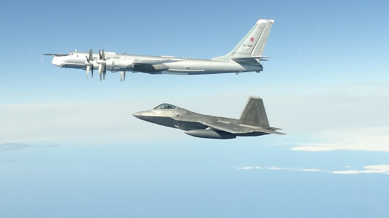 ΗΠΑ: Πτήση ρωσικών βομβαρδιστικών κοντά στην Αλάσκα συνοδεύτηκε από μαχητικά F-16