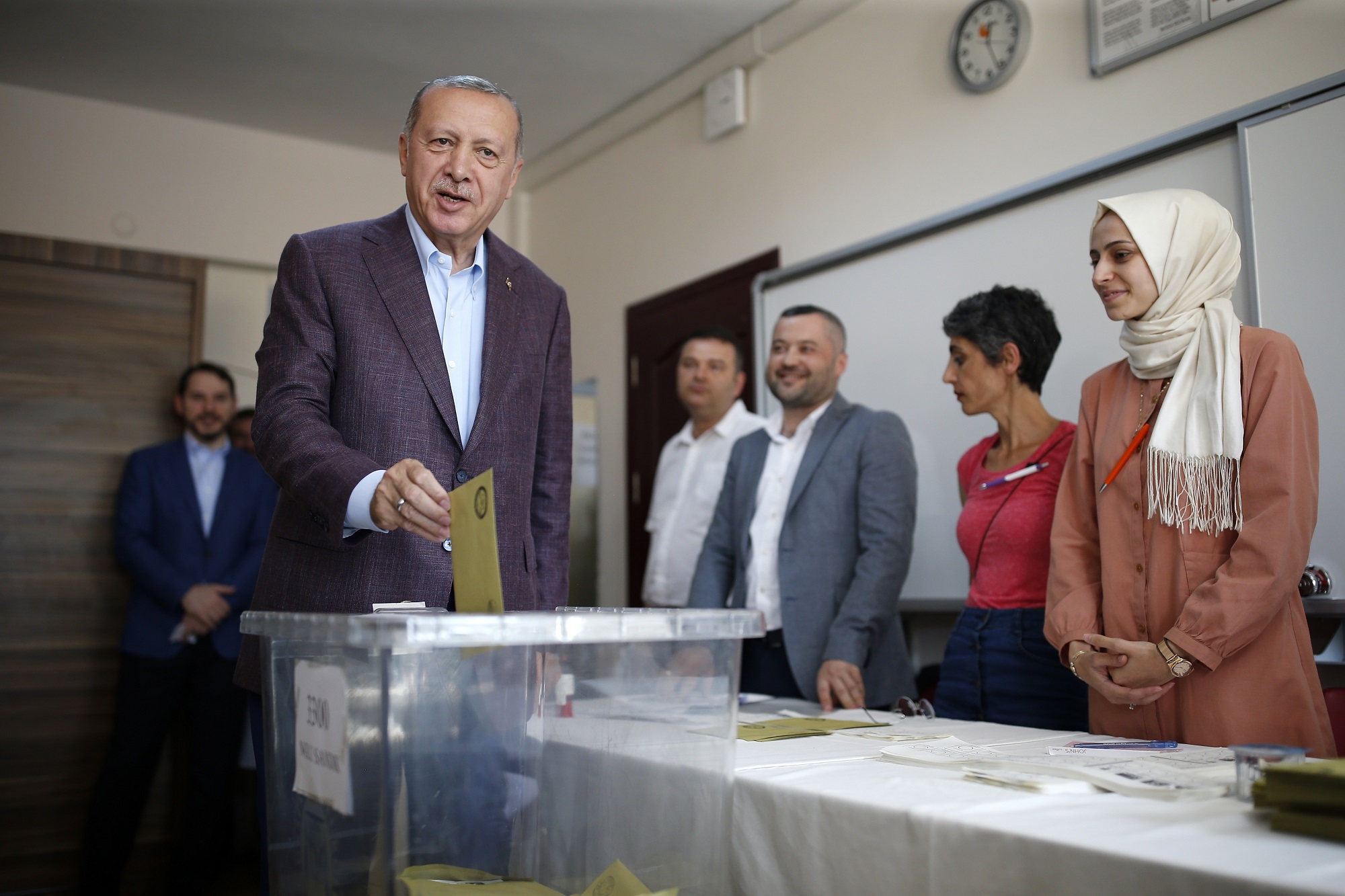 Τουρκία-Δημοσκόπηση: Προβάδισμα Ερντογάν, στον β ΄γύρο 1%, αν οι εκλογές γίνονταν χθες
