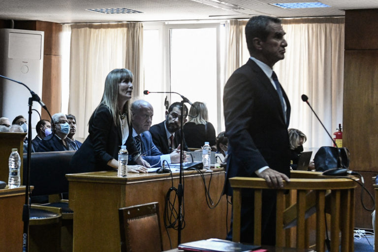 Ολοκλήρωσε την κατάθεση του ο Α. Λοβέρδος στο Ειδικό Δικαστήριο – Ξεκίνησε η Εύη Χριστοφιλοπούλου