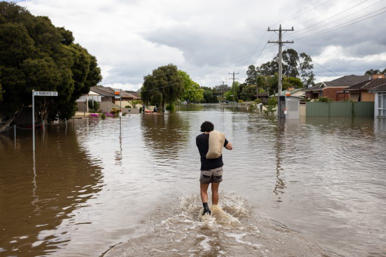 Αυστραλία: Συνεχίζονται οι πλημμύρες στη Βικτώρια – Δραματικές εκκλήσεις των Αρχών (video)