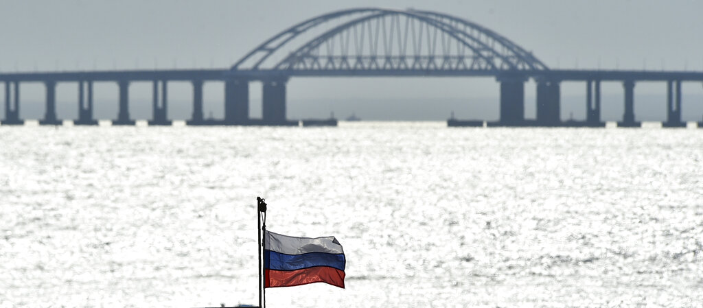 Ρωσία: Αποκαταστάθηκε η περιορισμένη κίνηση στη Γέφυρα της Κριμαίας