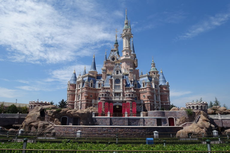 Κίνα – Disney Resort: Αναστολή λειτουργίας λόγω Covid – Κλεισμένοι στο πάρκο όσοι δεν έχουν αρνητικό τεστ