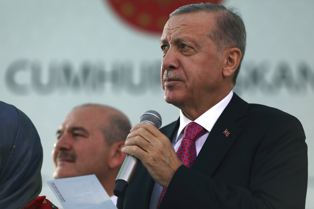 Τουρκία: Ομιλία Ερντογάν στο Ντιγιαρμπακίρ – «Επίθεση φιλίας» στους Κούρδους ενόψει εκλογών