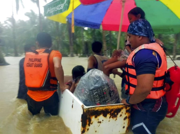 Φιλιππίνες: Τουλάχιστον 45 οι νεκροί από τις φονικές πλημμύρες, σύμφωνα με νεότερο απολογισμό
