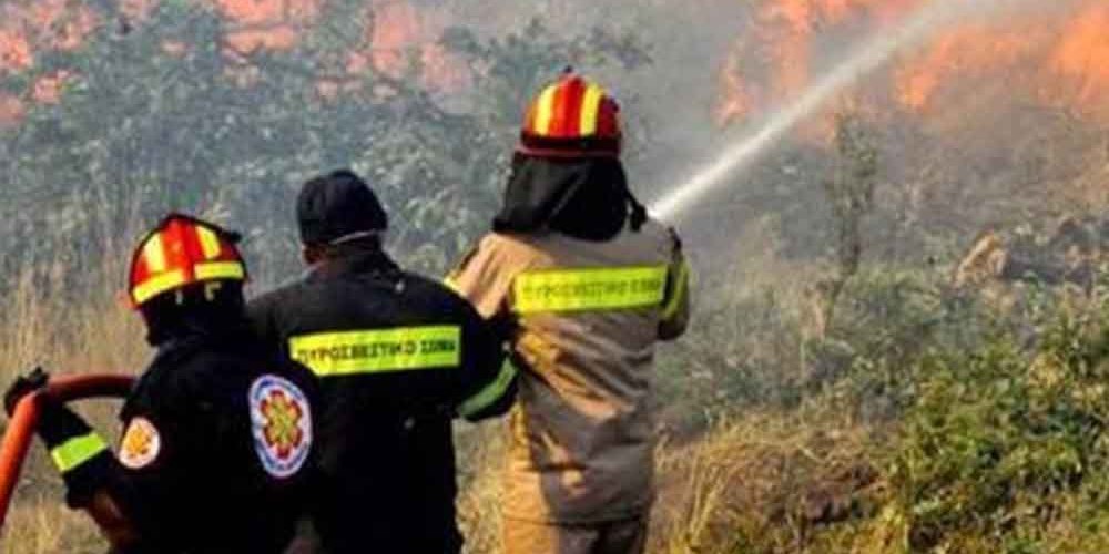 Πύργος: Σε εξέλιξη φωτιά χωρίς ωστόσο να απειλείται κατοικημένη περιοχή