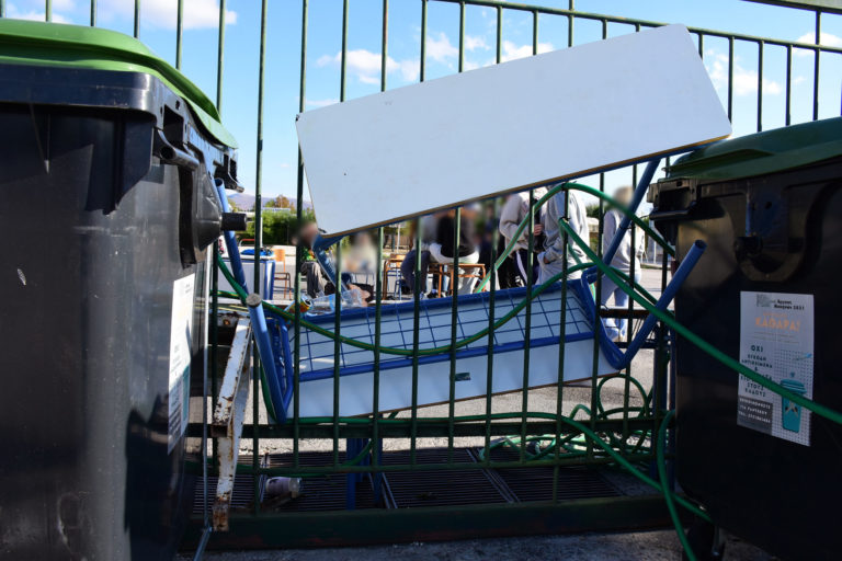 Σύλληψη τριών ανηλίκων με κατηγορίες για βανδαλισμό σχολείου στα Μελίσσια