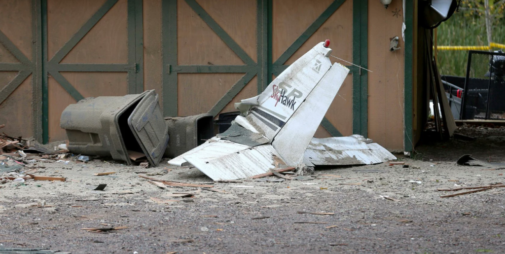 Μινεσότα: Αεροπλάνο συνετρίβη πάνω σε σπίτι – Τρεις νεκροί