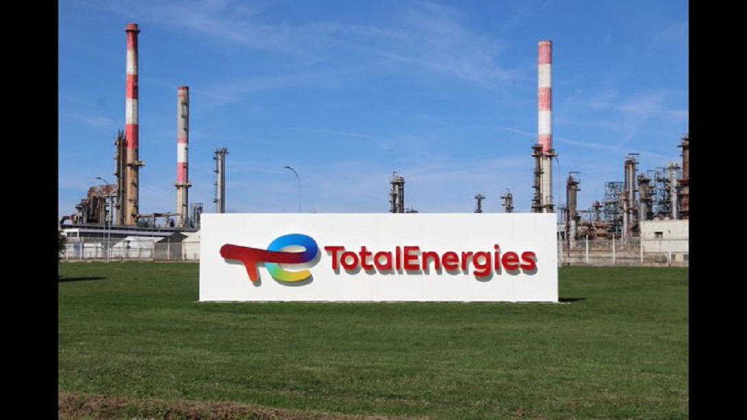 Γαλλία: «Ανακωχή» προτείνει η Total  στους απεργούς που έπληξαν την παραγωγή καυσίμων