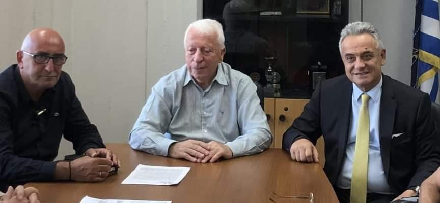 Υπογράφτηκε η σύμβαση της παρακαμπτηρίου Πυθαγορείου – Χώρας στη Σάμο Υπογράφτηκε η σύμβαση της παρακαμπτηρίου Πυθαγορείου – Χώρας στη Σάμο