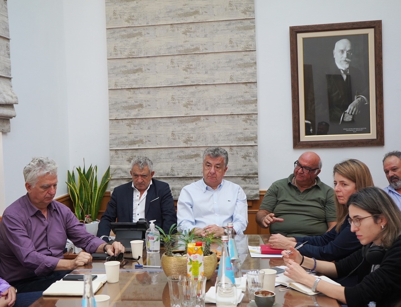 Σύσκεψη στην Περιφέρεια Κρήτης για τις δυνατότητες χρηματοδότησης του φράγματος Πλατύ Ποταμού