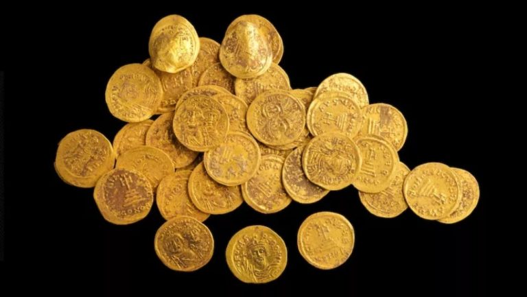 Βρέθηκαν 44 βυζαντινά χρυσά νομίσματα σε φυσικό καταφύγιο στο Ισραήλ
