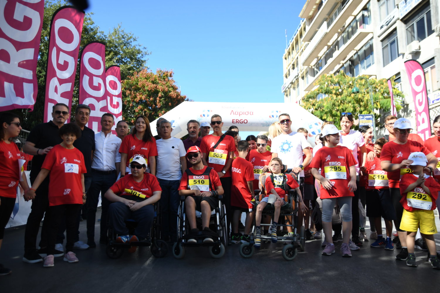Λάρισα: Εκατοντάδες αθλητές πήραν μέρος στους αγώνες RUN GREECE