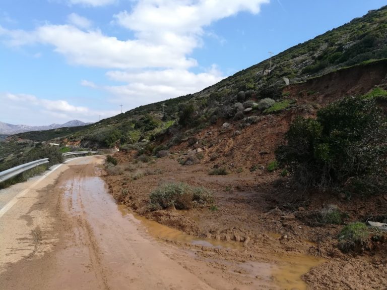 Υπογραφή οδικού έργου 2 εκ. € για αποκατάσταση ζημιών σε Άνω Σφηνάρι και Κεραμωτή