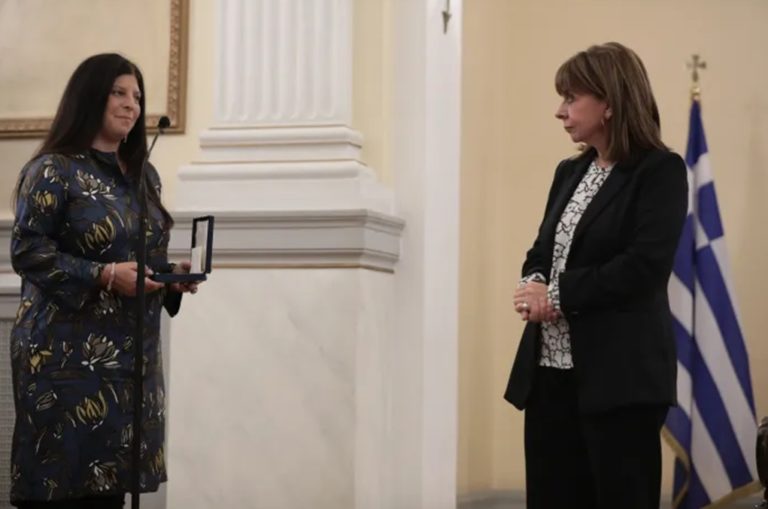 Κέρκυρα: Ο Χρυσός Σταυρός του Τάγματος της Ευποιϊας απονεμήθηκε στην Ντάρια Κοσκόρου