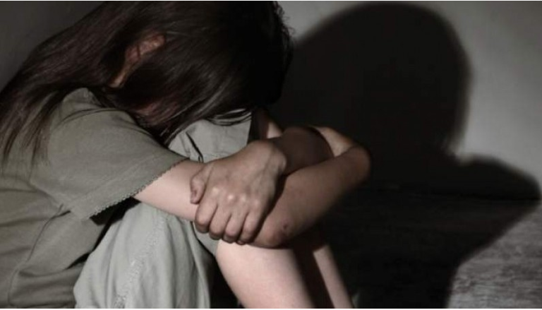 Πετράλωνα: Φρικιαστικές καταγγελίες παιδιών για πάρτι βιασμών από τον πατέρα