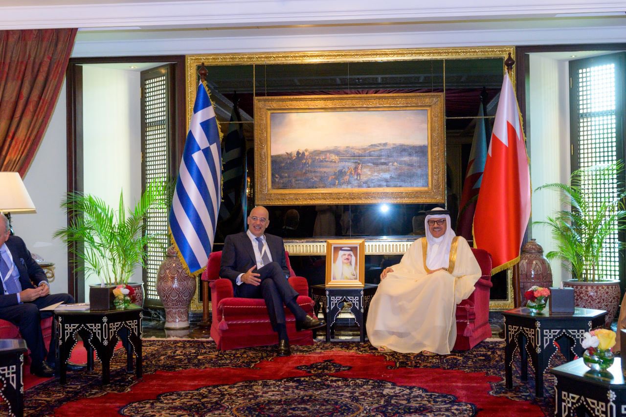 Συνάντηση Ν. Δένδια με τον ΥΠΕΞ του Μπαχρέιν – Στο επίκεντρο οι εξελίξεις σε Αν. Μεσόγειο & Περσικό Κόλπο