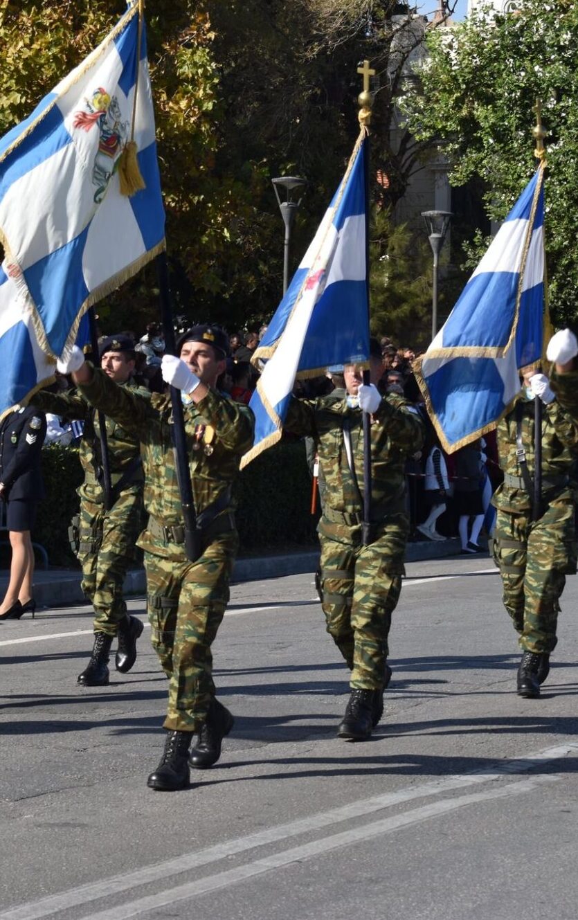 Live η μεγαλειώδης στρατιωτική παρέλαση για την 25η Μαρτίου