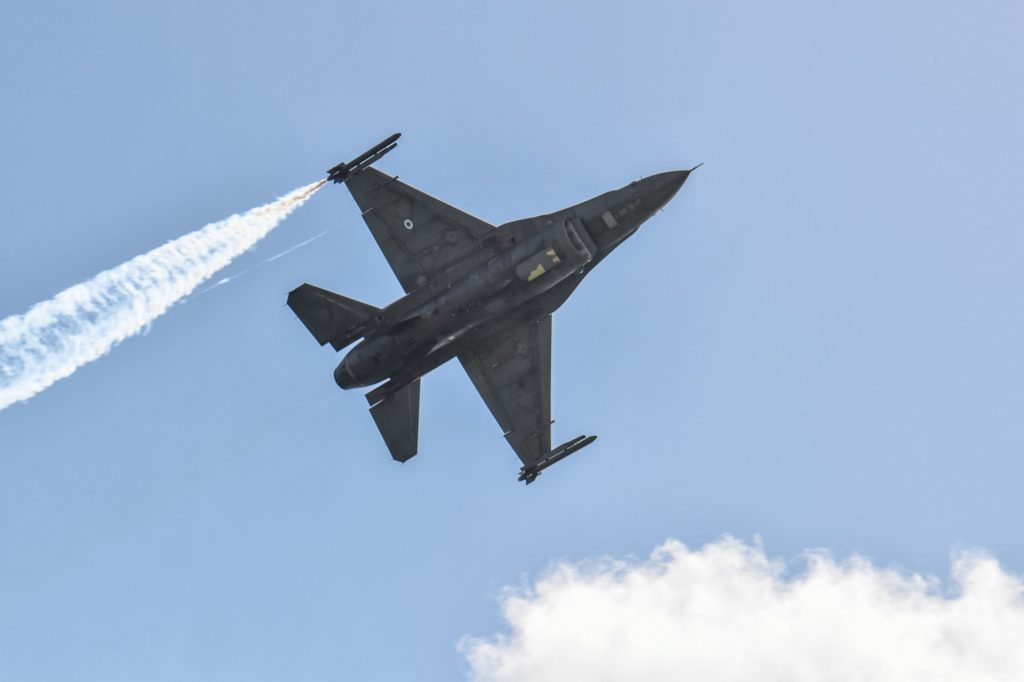 Πολεμική Αεροπορία: «Μολών λαβέ» – Το μήνυμα πιλότου F-16 της ομάδας «Ζευς»