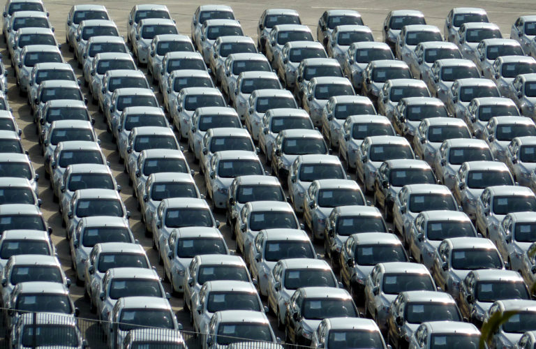 «Φρέναρε» τον Οκτώβριο η αγορά αυτοκινήτου – Αύξηση πωλήσεων 4,5% στο δεκάμηνο του 2022