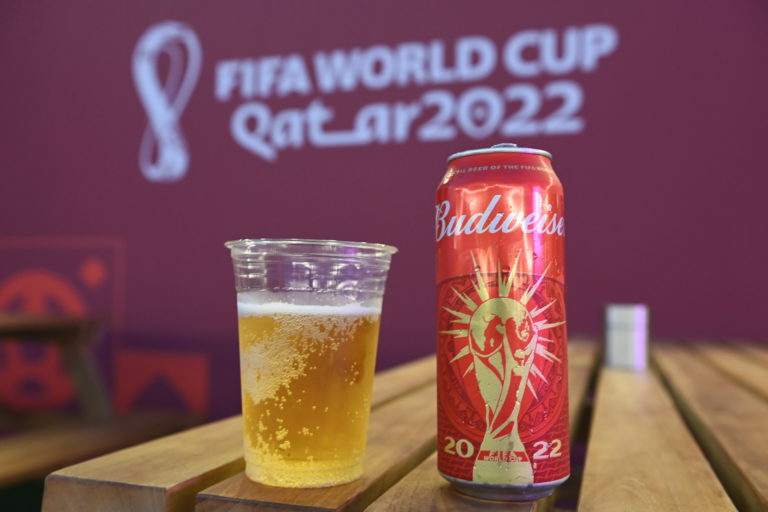 Μουντιάλ 2022: Προσπάθησαν να απαγορεύσουν την Budweiser και από το ξενοδοχείο όπου μένουν τα στελέχη της