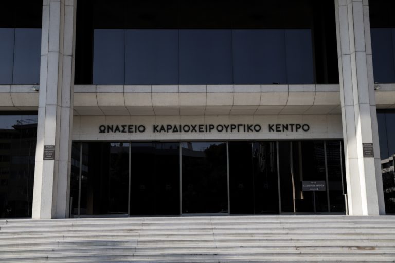 Δώρο ζωής από την 21χρονη Έμμα: Ολοκληρώθηκε η μεταμόσχευση καρδιάς στη 40χρονη μητέρα