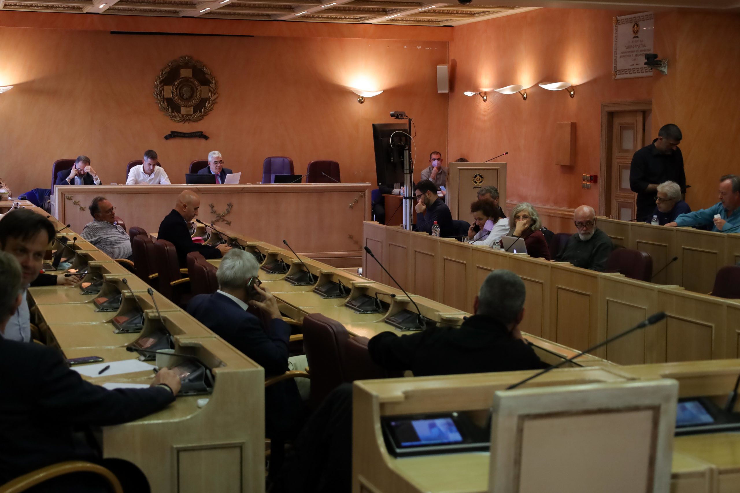 Απαγόρευση της φορτοεκφόρτωσης από τις 9 το πρωί έως τις 9 το βράδυ ζητεί το δημοτικό συμβούλιο της Αθήνας