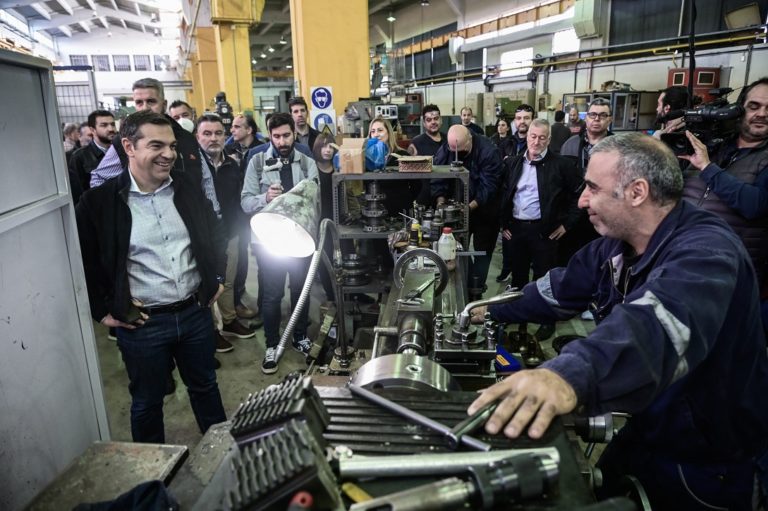 Στο αμαξοστάσιο της ΟΣΥ ο Αλ. Τσίπρας: «Κρίσιμη» ημέρα η 9η Νοεμβρίου (video)