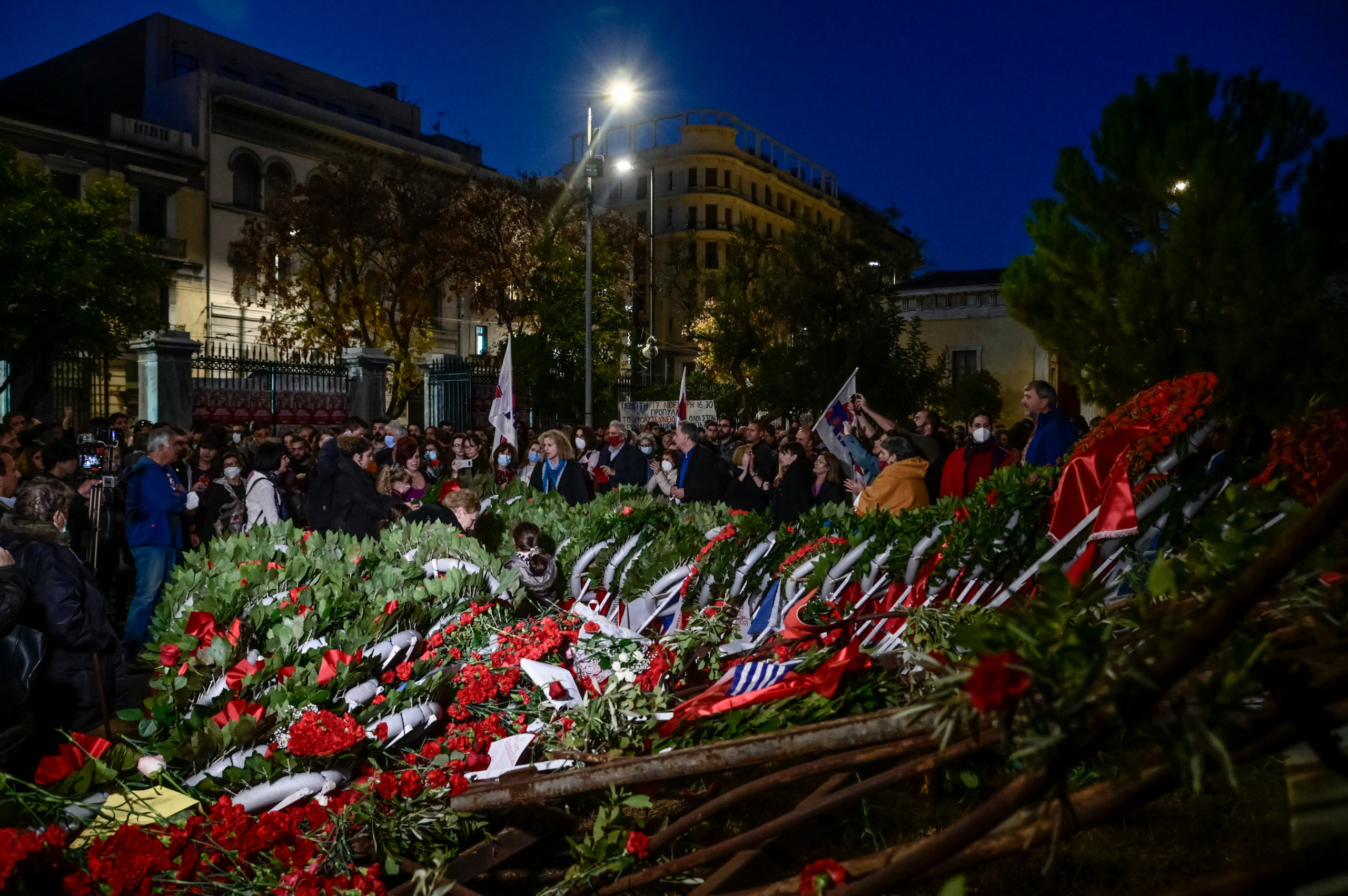 49η επέτειος Πολυτεχνείου: Ανεξίτηλες μνήμες και μαρτυρίες – Επί ποδός η ΕΛΑΣ με έκτακτες κυκλοφοριακές ρυθμίσεις (video)