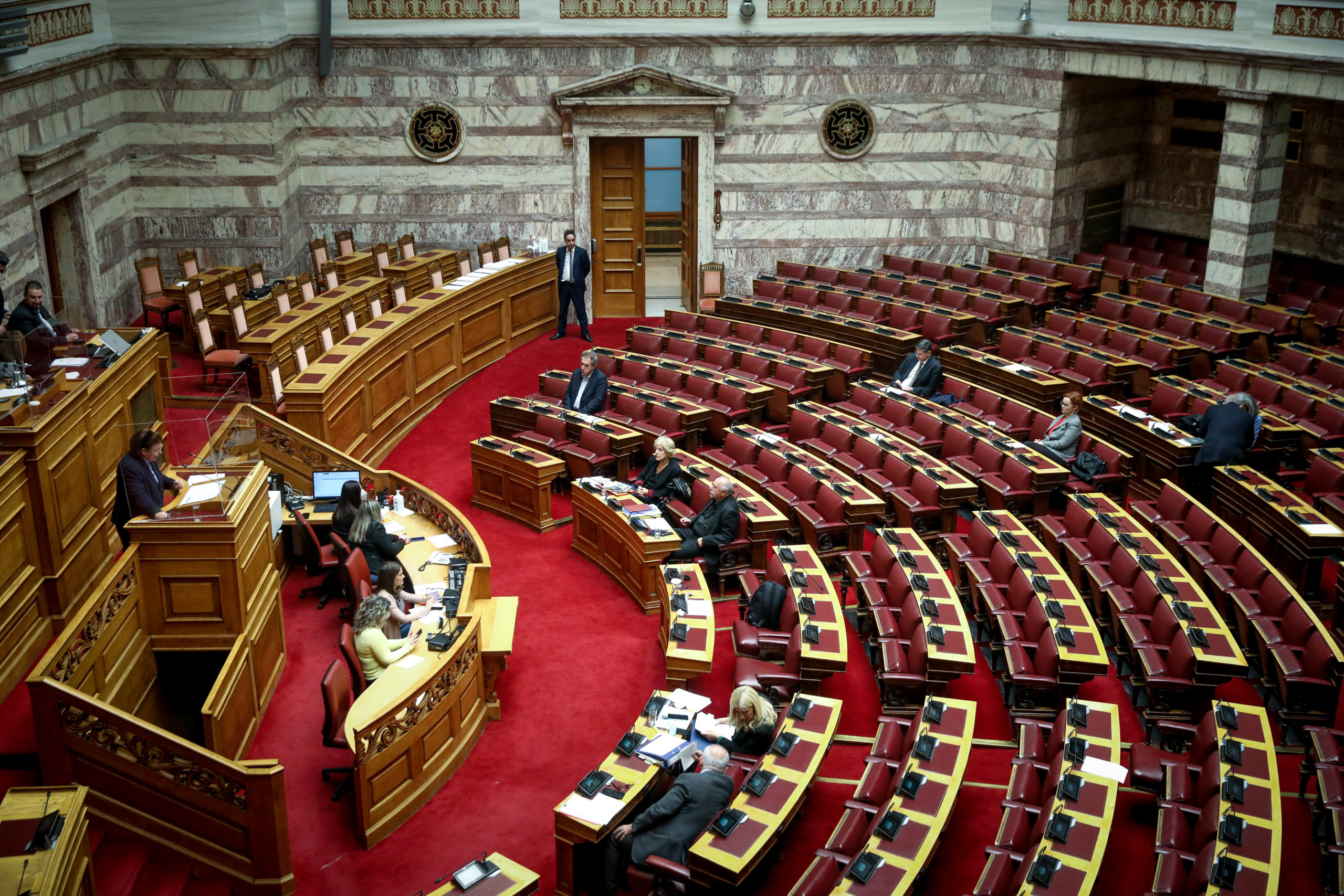 Βουλή: Ψηφίστηκε το νομοσχέδιο για τον «εξορθολογισμό της ασφαλιστικής και συνταξιοδοτικής νομοθεσίας»