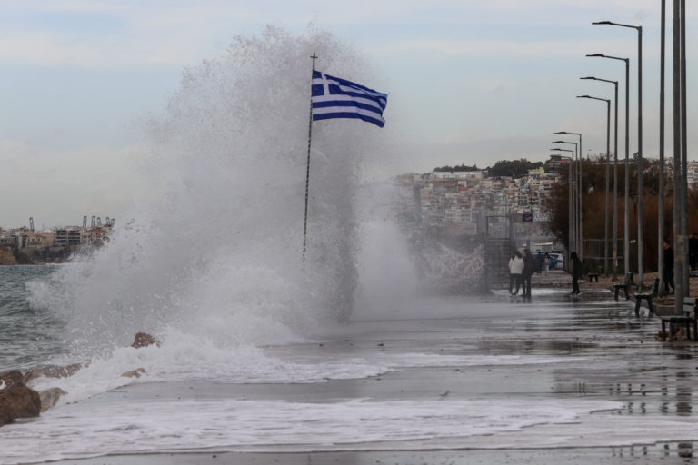 Ο καιρός με τον Σάκη Αρναούτογλου: Πότε έρχονται καταιγίδες στην Αττική – Αναμένεται και πτώση θερμοκρασίας (video)