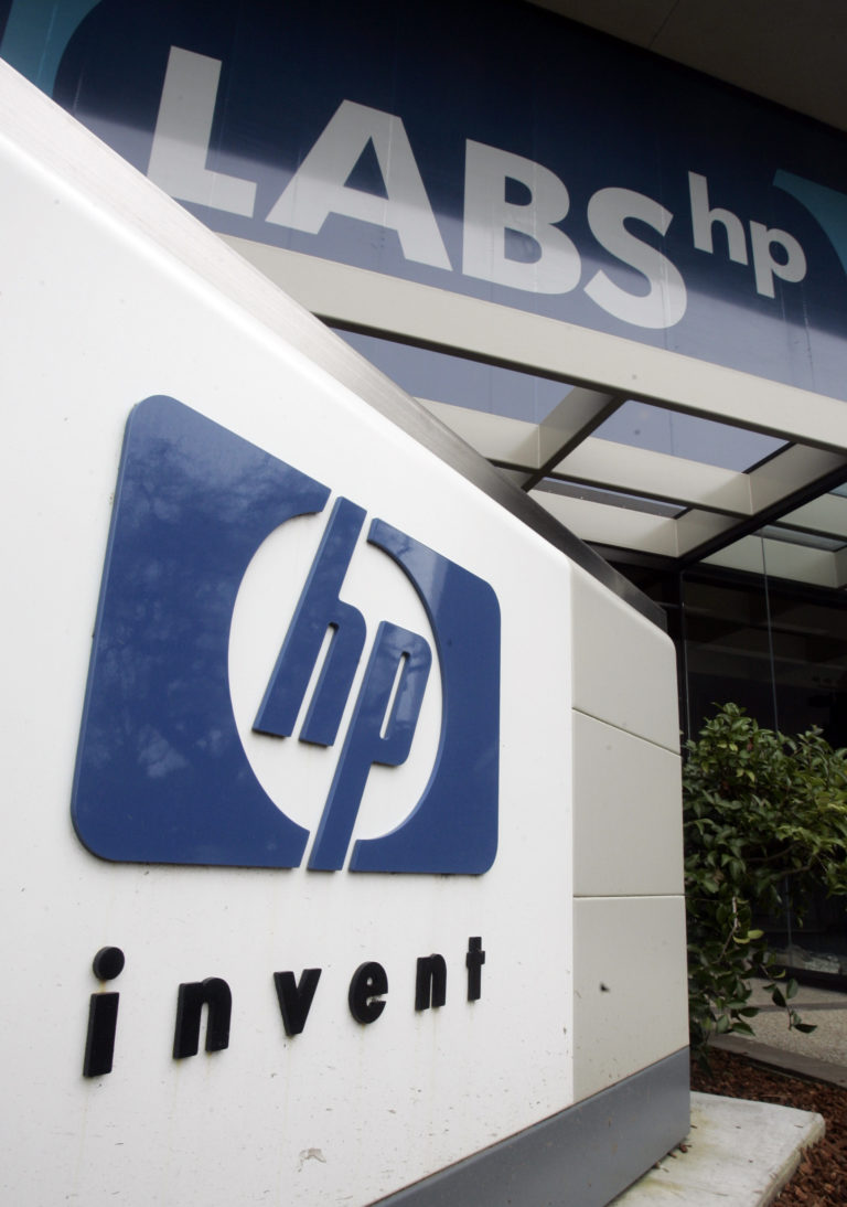 ΗΠΑ: Σε χιλιάδες απολύσεις προχωρά η κατασκευάστρια ηλεκτρονικών υπολογιστών και εκτυπωτών HP