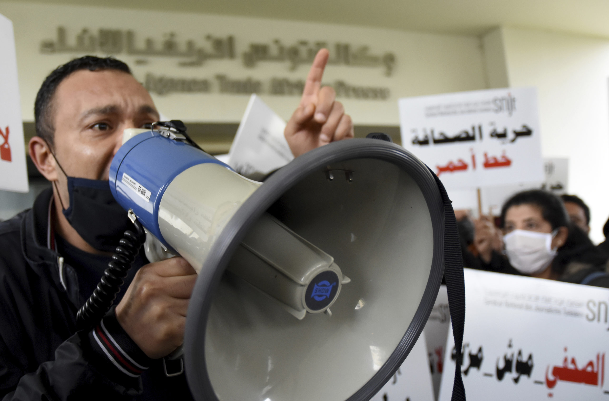 Τυνησία: Σε φυλάκιση ενός έτους καταδικάστηκε δημοσιογράφος διότι αρνήθηκε να αποκαλύψει τις πηγές του