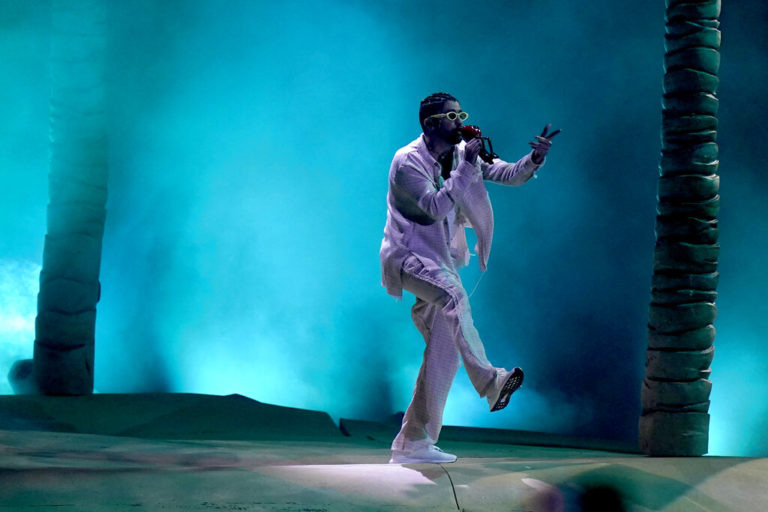 Ο Bad Bunny είναι ο καλλιτέχνης με τη μεγαλύτερη ροή στο Spotify παγκοσμίως – Για 3η φορά