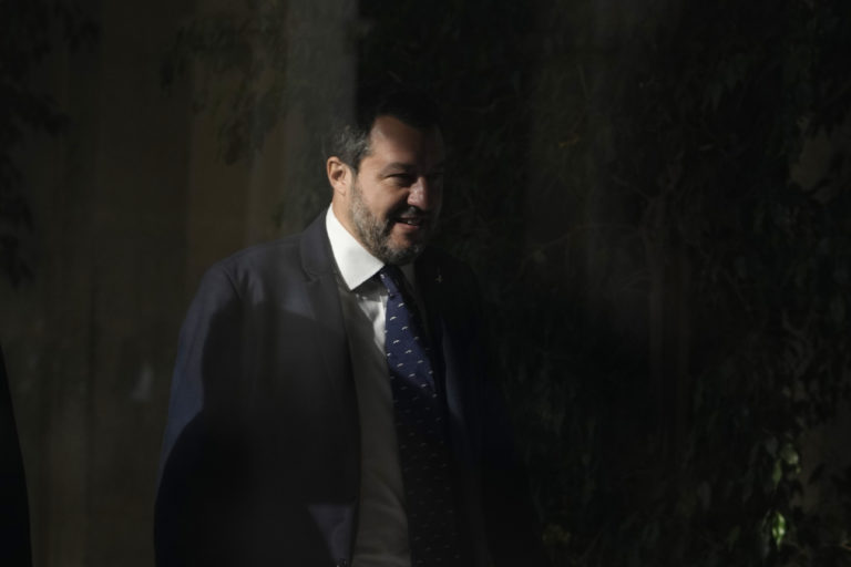 Corriere della Sera – Σαλβίνι: Δεν μπορούν να είναι όλα στους ώμους της Ιταλίας και μερικών ακόμη χωρών