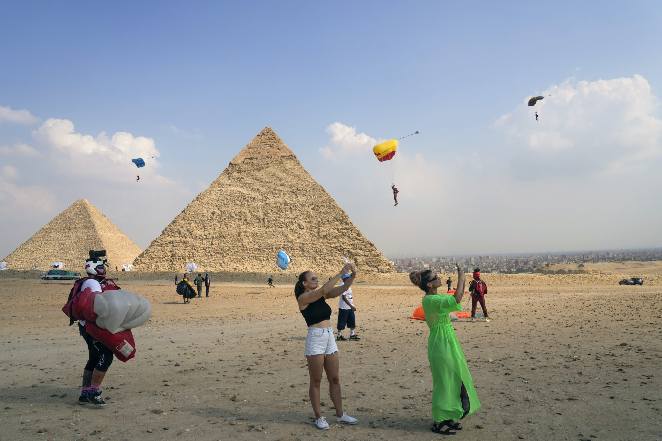 Νέα «πυραμίδα» από JR στην Γκίζα