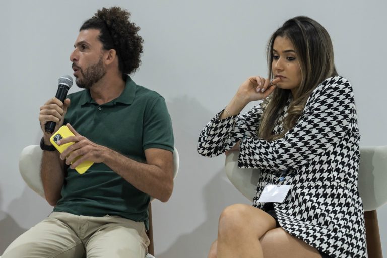 Ένθετο Κόσμος: Η Σοφία Κιάνι είναι το νέο πρόσωπο της περιβαλλοντικής κρίσης