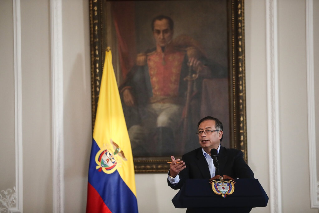 Κολομβία: Ο πρόεδρος Γουστάβο Πέτρο ζητά την απελευθέρωση του Τζούλιαν Ασάνζ