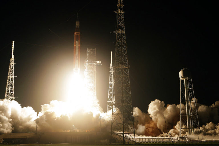 NASA: H αποστολή Artemis 1 εκτοξεύτηκε για τη Σελήνη – Δείτε βίντεο με την αντίστροφη μέτρηση
