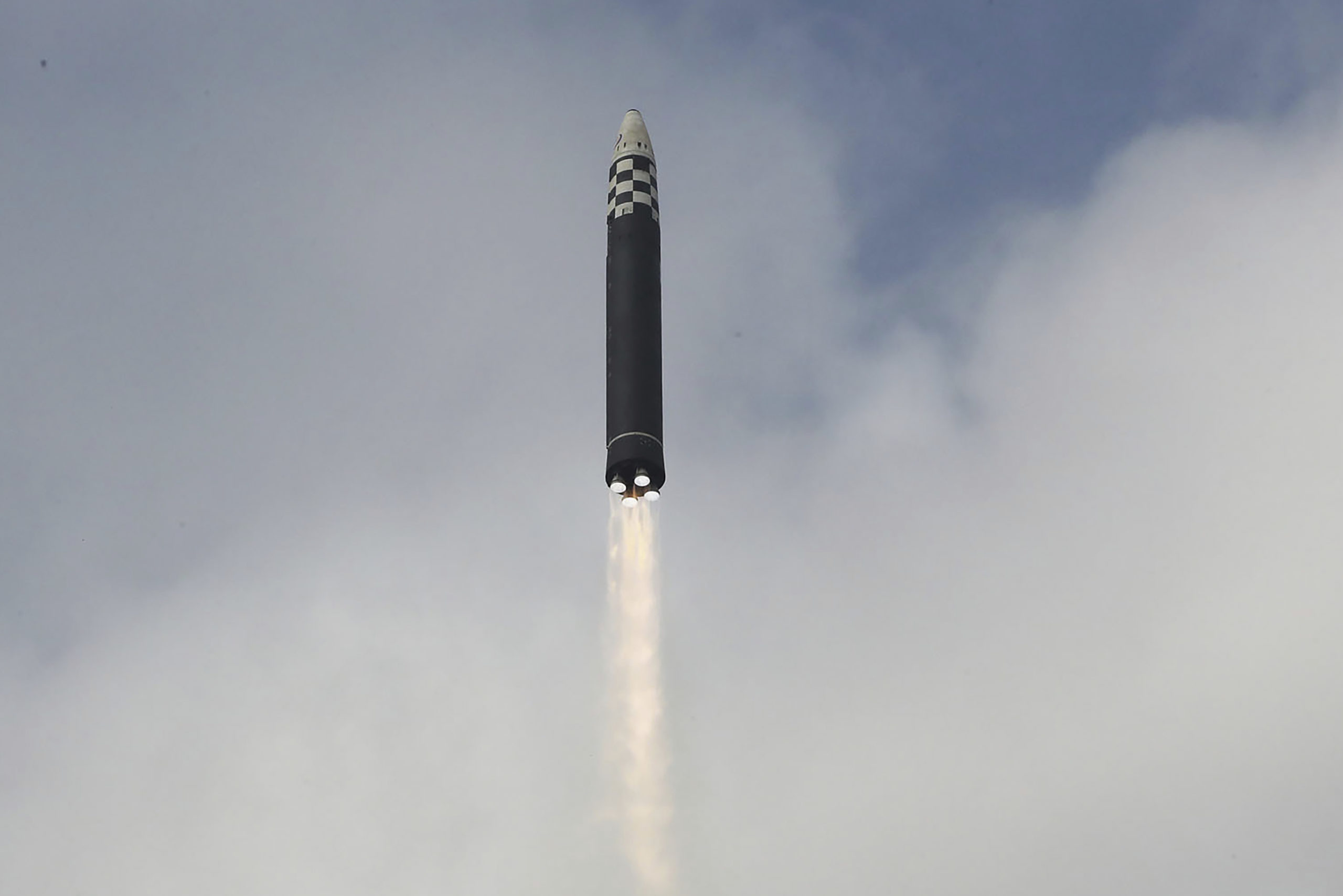 ΥΠΕΞ G7: Aπαιτούν βαρύτερες κυρώσεις στη Βόρεια Κορέα για την «ανεύθυνη» εκτόξευση ICBM