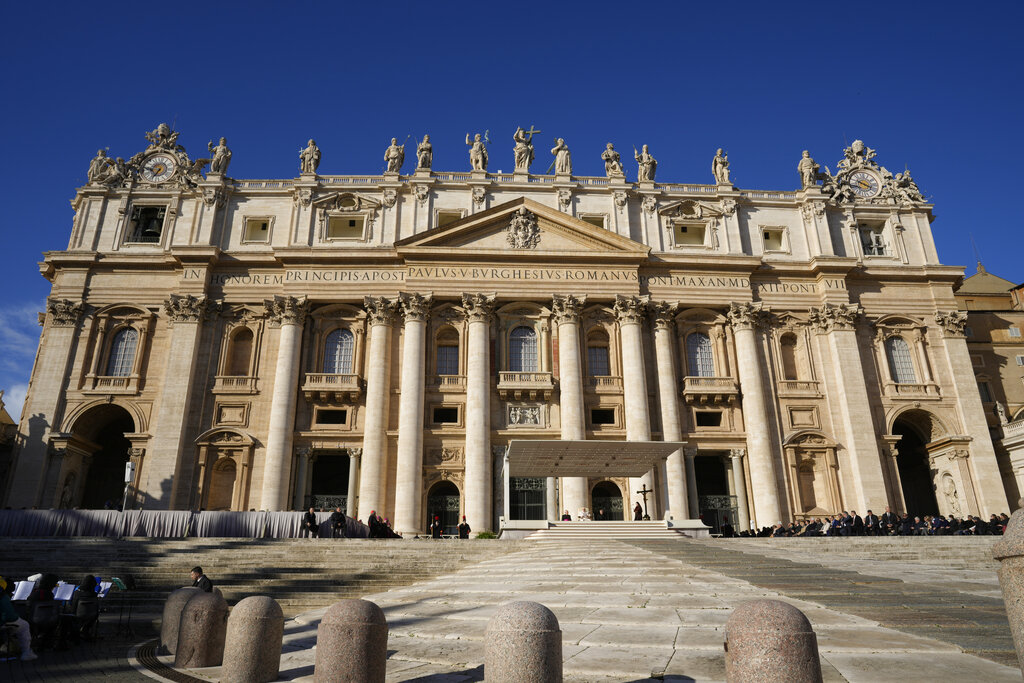 Το Βατικανό κατηγορεί την Κίνα ότι παραβιάζει τη διμερή συμφωνία για τον διορισμό επισκόπων