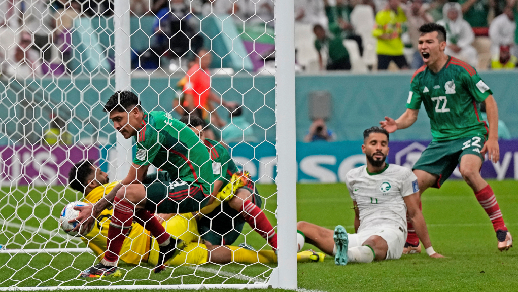 Νίκη 2-1 επί της Σαουδικής Αραβίας χωρίς αντίκρισμα για το Μεξικό