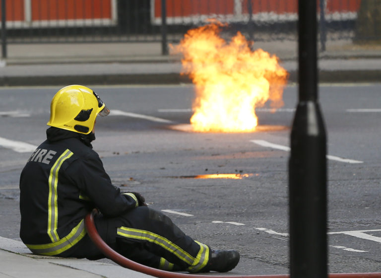 Η Πυροσβεστική του Λονδίνου κατηγορείται για «θεσμικό μισογυνισμό και ρατσισμό»