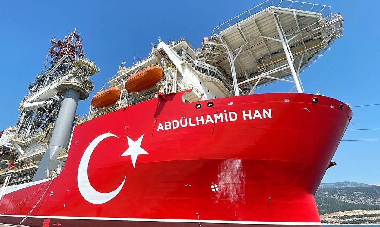 Τουρκία: Στο αγκυροβόλιο του Τάσουτζου παραμένει το γεωτρύπανο Abdulhamid Han